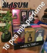 The image displays a set of "Smart Collection" brand perfumes, offered as an 18-piece mixed lot - Image 5
