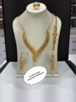 Unique Design Golden Color Jewellery Set - Image 3